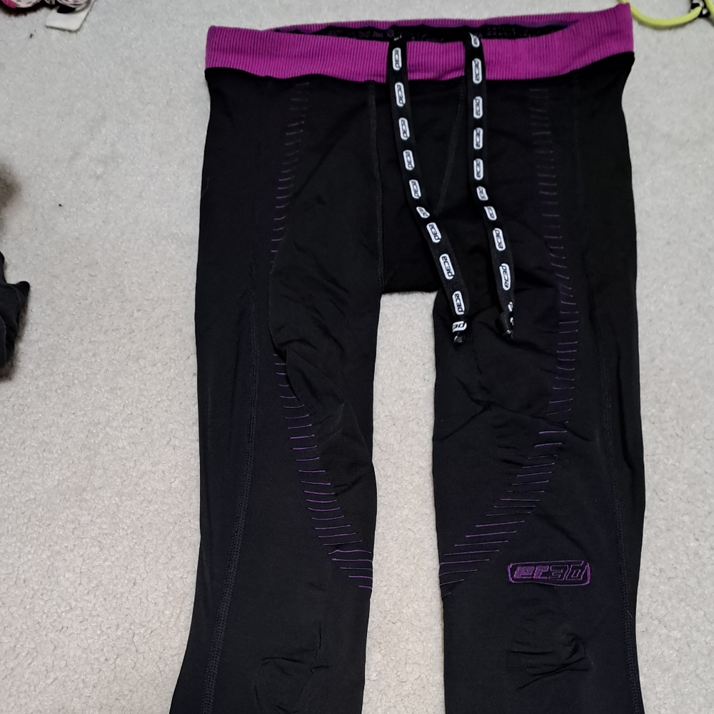 Compression leggings